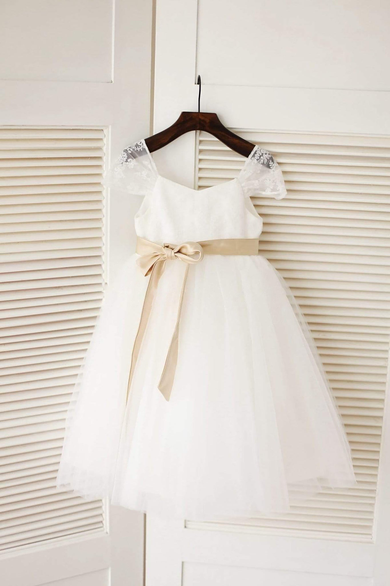 Girls Cap Sleeves Ivory Lace Tulle Flower Girl Dress Party Dress